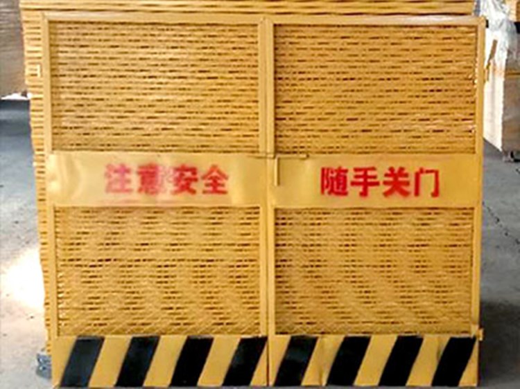 電梯井口防護(hù)門(mén)圖片1