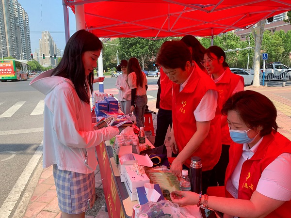 助力學(xué)子圓夢(mèng)，踐行國(guó)企擔(dān)當(dāng)  安徽鹽業(yè)地產(chǎn)集團(tuán)組織愛心助考公益活動(dòng)